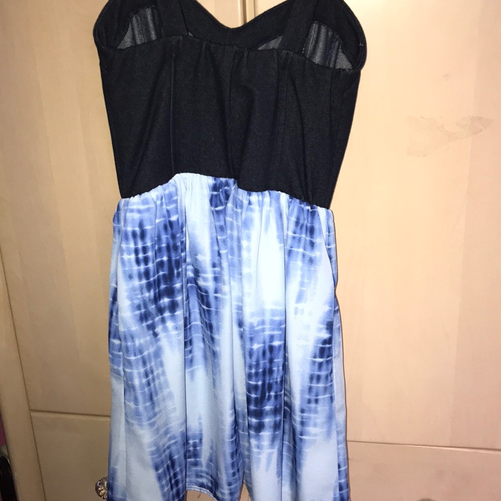 Mini dress - Picture 2 of 2